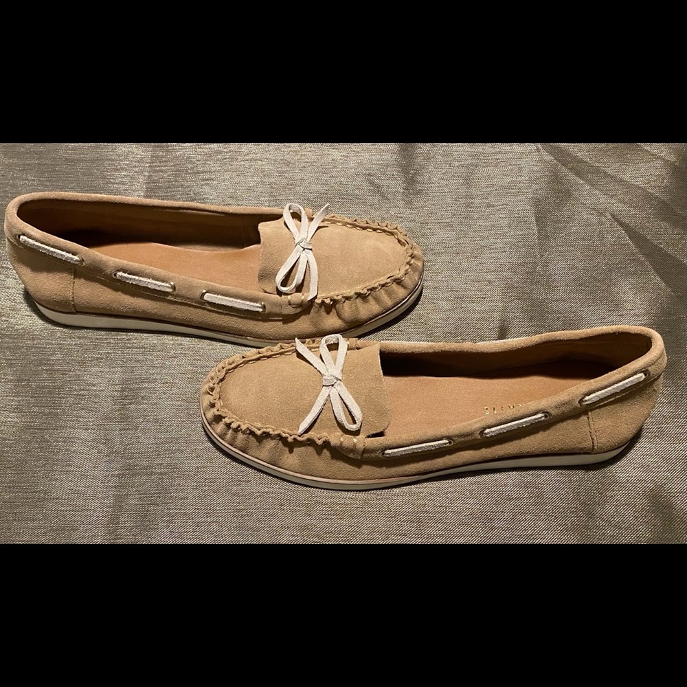 NWOT - Kelly & Katie Tiewel Loafer/Moccasin